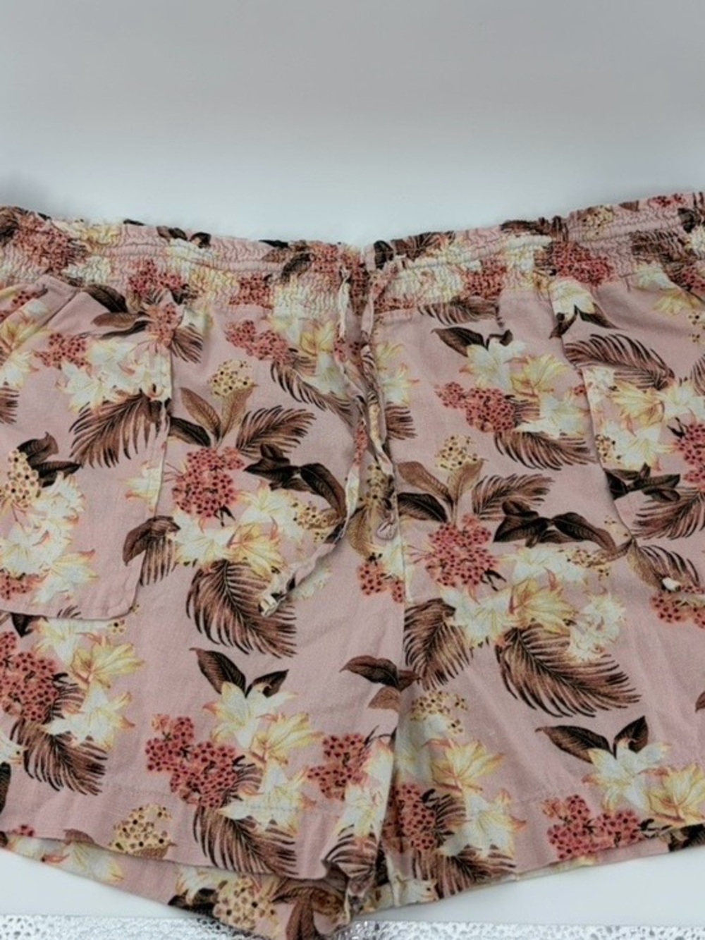 Time and Tru Linen Blend Shorts Floral Women Size XXXL (22), Casual, Vacation